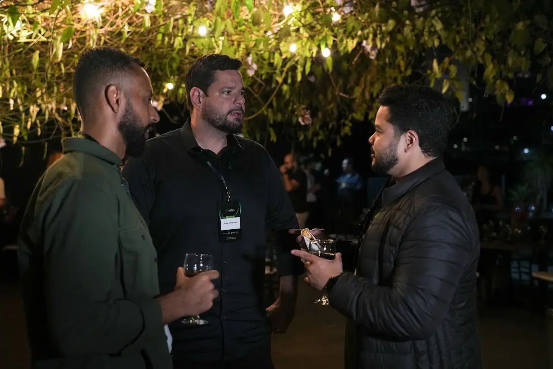 Networking noturno na Go Miles Experience